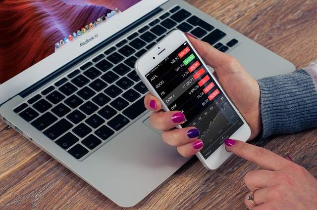 Investment Apps: Have They Changed How We Approach Stocks?