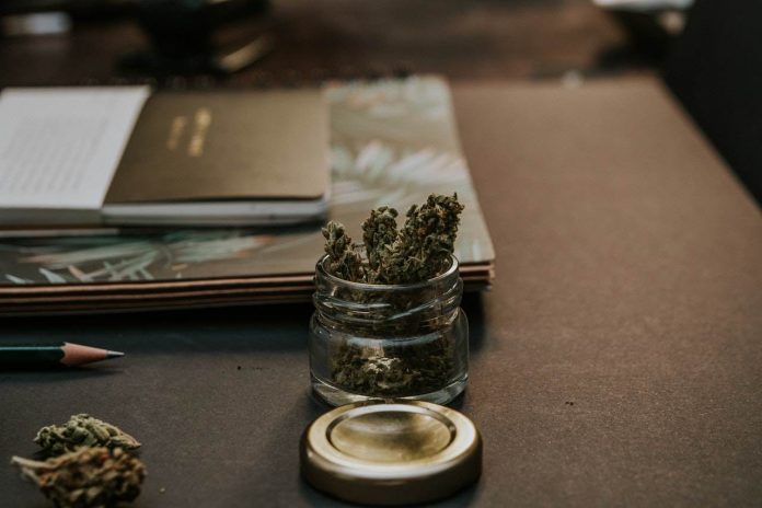 How To Invest In Marijuana Stocks - Guide How To Invest In Marijuana Stocks - Guide